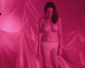Daya Ananias nude - Redenção (2017)