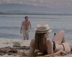 Paulina Dávila nude - Carrion (2016) erotic & voyeur sex scene