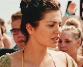 Chantal Zitzenbacher - Die letzte Party deines Lebens (2018) Hot Scene from the movie