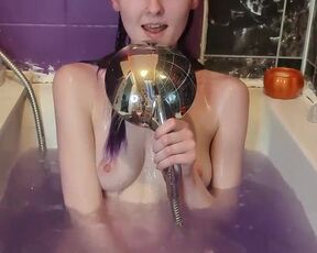 Girls singing topless in the shower. Do you?