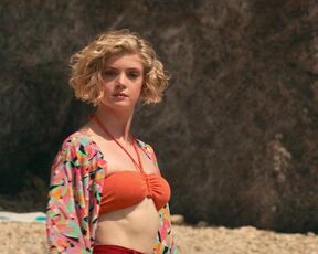 Elena Kampouris sexy - My Big Fat Greek Wedding 3 (2023) hot beach scene