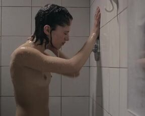 Daphne Scoccia topless, etc - Fiore (2016)