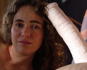 Lisa Wagner nude, Verena Altenberger hot - Schönes Schlamassel (2020) Sex Scenes