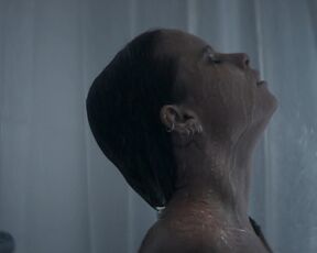 Jasna Fritzi Bauer, Stephanie Amarell nude - Abgeschnitten (2018)