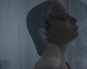 Jasna Fritzi Bauer, Stephanie Amarell nude - Abgeschnitten (2018)