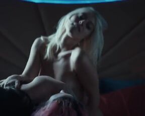 Asia Valente, Ludovica Abrate nude - Nice Fellow (2021) Threesome Sex Scene