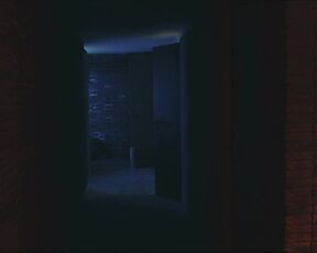 Júlia Molins naked - I Never (2018) sex scene | voyeurism