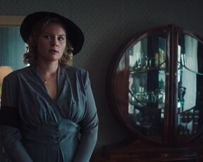 Lara Mandoki sexy, Diana Dulinková hot - Das Shoe s04e02e05 (2023) Hot Topless Scene