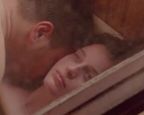 Lana Meniga nude - U šumi (2020)