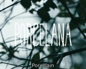 Danae Reynaud nude - Porcelana (2013)