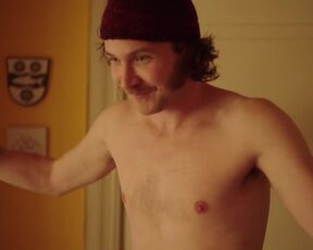 Amy Deasismont topless - Gösta s01e06 (2019)