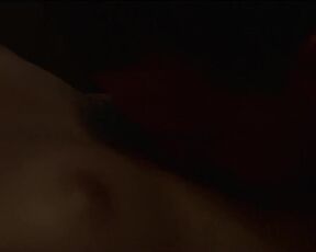 Juliet Lemonnier sexy - Le Loup et la Chatte (2023)