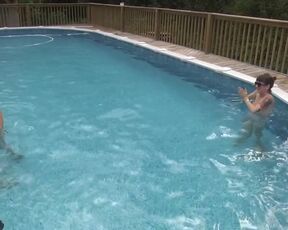 Joni Durian, Allison Egan nude - Amityville No Escape (2016)