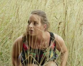 Florence Janas naked - Les Rosiers Grimpants (2016) French Erotic