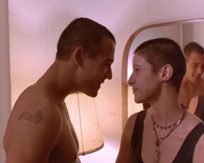 Ingrid Rubio topless - Taxi (1996)