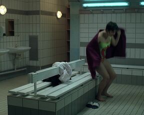 Louise Blachere naked – Naissance des pieuvres (2007) full nudity scene