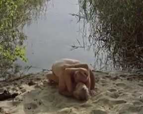 Katarzyna Butowtt nude sex - Jezioro slone (2022)