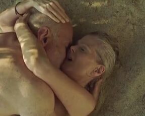 Katarzyna Butowtt nude sex - Jezioro slone (2022)