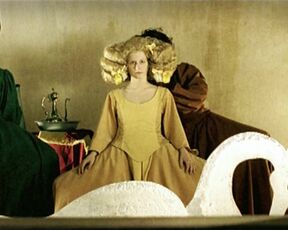 Camille Trophème naked - L'infante, l'âne et l'architecte (2001) nudity scene