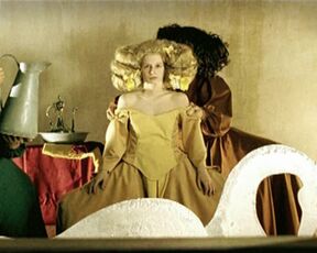 Camille Trophème naked - L'infante, l'âne et l'architecte (2001) nudity scene