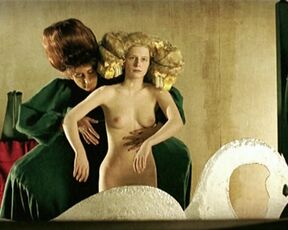 Camille Trophème naked - L'infante, l'âne et l'architecte (2001) nudity scene
