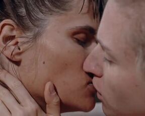 FULL FRONTAL & HOT LESBIAN KISS SCENE with Morgane Line Vallée nude, Margot Naviaux - Ondes Solitaires (2020)