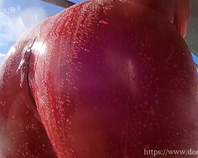JapaneseDominaR LatexDomina under the Sky