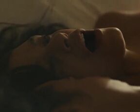 LEsbian TV Scene Laysla De Oliveira, Stephanie Nur - Special Ops Lioness s01e07 (2023)