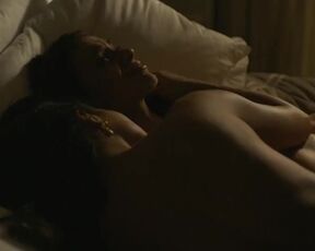 LEsbian TV Scene Laysla De Oliveira, Stephanie Nur - Special Ops Lioness s01e07 (2023)