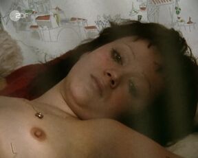 Y Sa Lo nude - Ich dachte, ich wär tot (1973) Classic Nudict Movie Scene