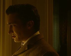 Júlia Mentes nude, etc - Ida regénye (2022) topless hot scene