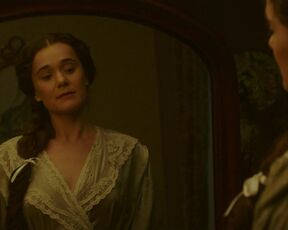 Júlia Mentes nude, etc - Ida regénye (2022) topless hot scene