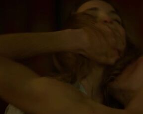 Adele Simphal - L'attente (2017) nude scenes