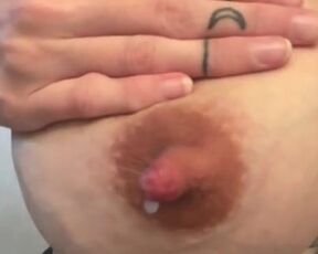 Greatest lactating cougar francesca valentine squashes leaking titties boob milk shoots everywhere