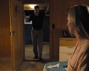 Andrea Gerhard, Leonie Wesselow sexy - Der Bergdoktor s15e02 (2022) hot episodes