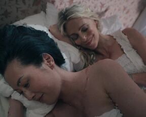 Olivia Cheng, Miranda Raison hot - Warrior s03e01 (2023) sexy lesbian scene