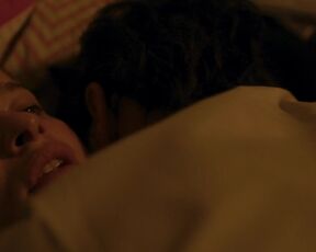 Rebecca Marder sex - De grandes espérances (2022) sex scene