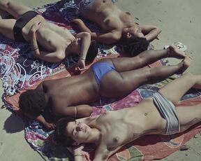 Raíssa Lopes, Yakini Kalid, Lana Lopes, Elis Menezes nude - Breakwater (2019)