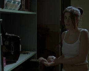 Margherita Oliva nude - Scendere (2018) short nudity scene