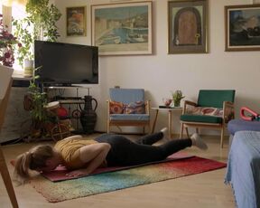 Nevena Nerandzic nude - Diši (2020)