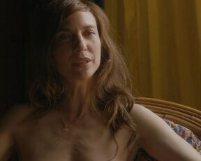 Émilie Caen naked - Hawaii (2023) full frontal scene