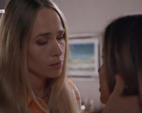 Alexandra Fonsatti, Laura Egger - Alles was zählt e4240 (2023) lesbian hot kiss episode
