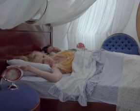 Marina Azze sexy - Entreolhares (2020)