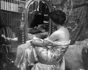 Darina Nicová nude, etc - Svět podle Muchy (2020) topless sexy actresses