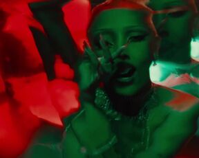 Doja Cat nude - Attention (2023) hot music clip