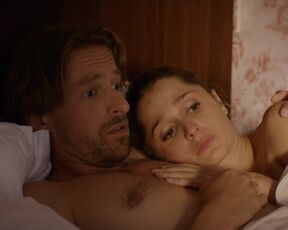 Sarah Alles - Kreuzfahrt ins Glück s14e01 (2019) Hot Bed scene