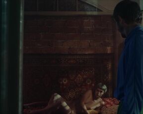 Kinga Ötvös nude - Békeidõ (2020)