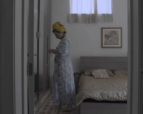 Sarah Jayne nude - Life Improvised Hiding (2020