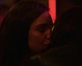 Tata Ariza, Camila Sodi nude - Wild District (Distrito Salvaje) s02e08 (2019) Hot Thriller Scene