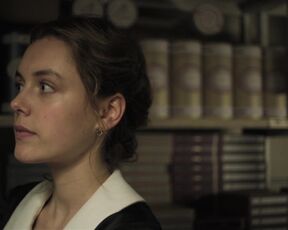 Valerie Stoll nude - Eldorado KaDeWe s01e01 (2021) sexy episode